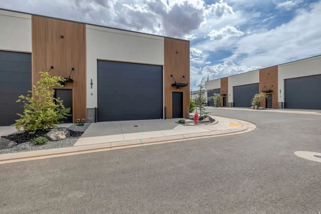 5 4346 W Abbey Rd W, Hurricane