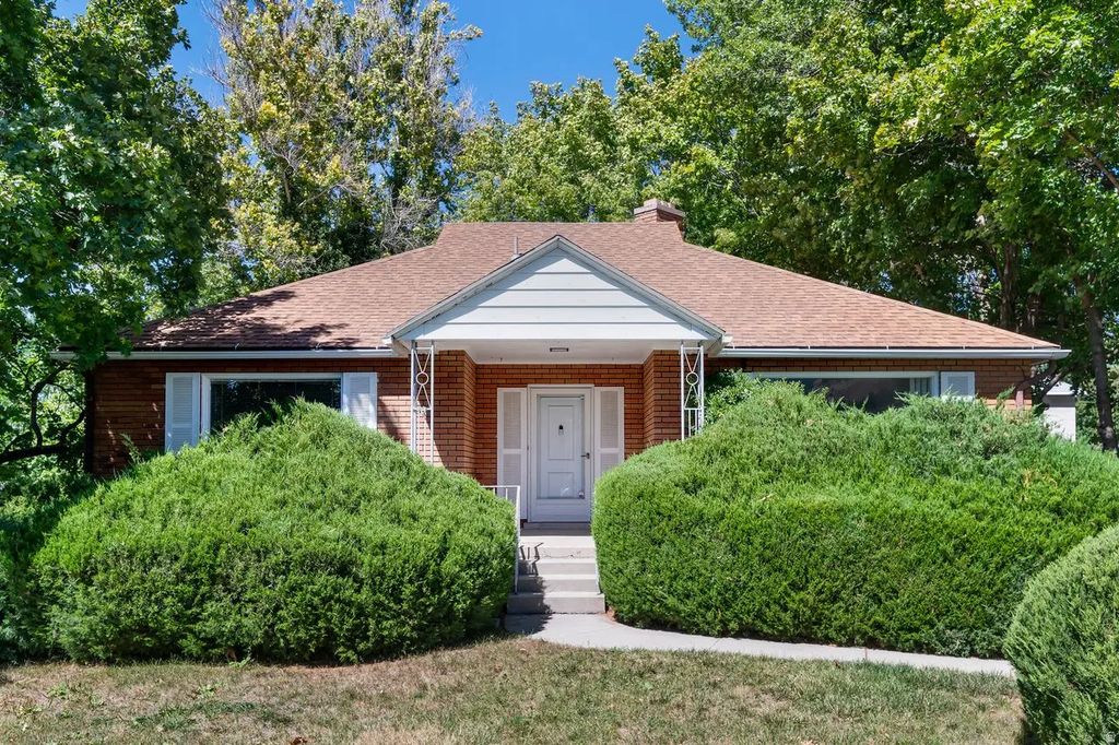 2657 E Valley Ave, Holladay