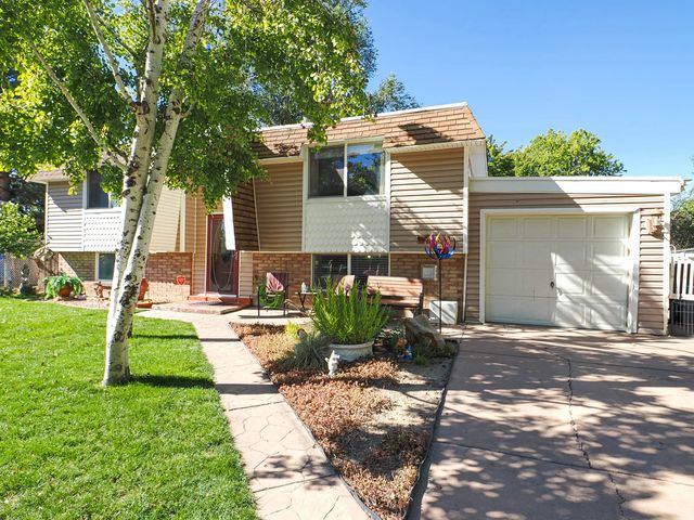 4790 S Meadow Wood Way W, Taylorsville