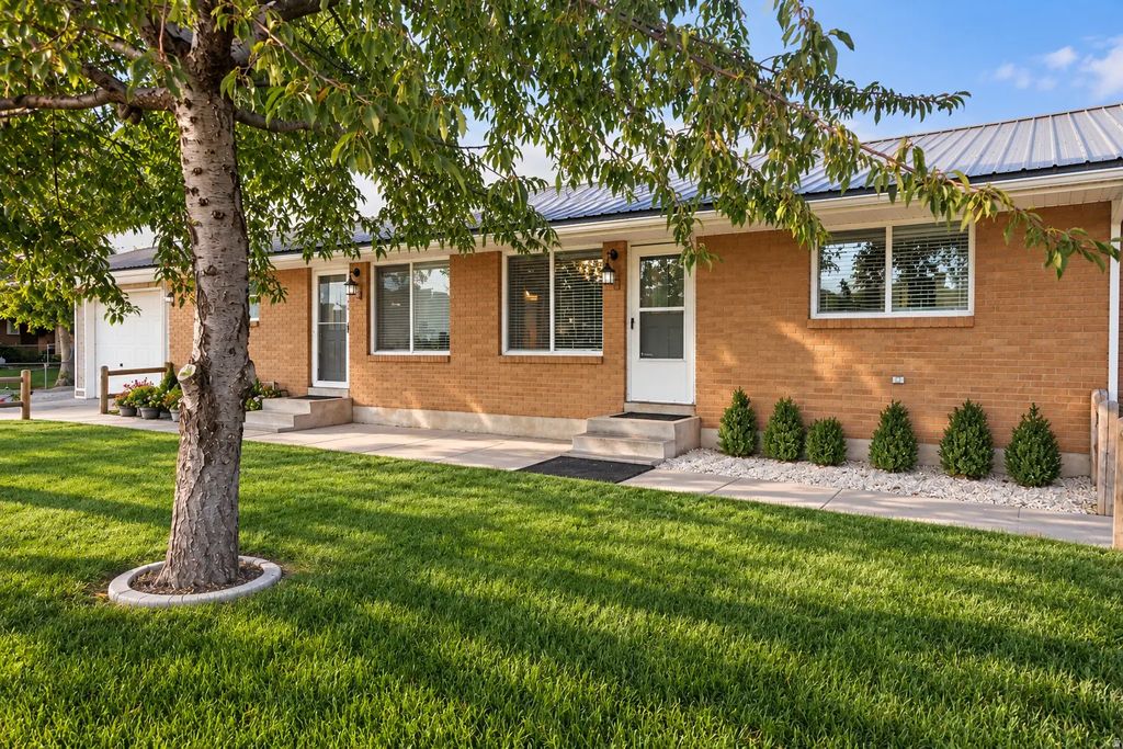 85 S 400 E, Lehi