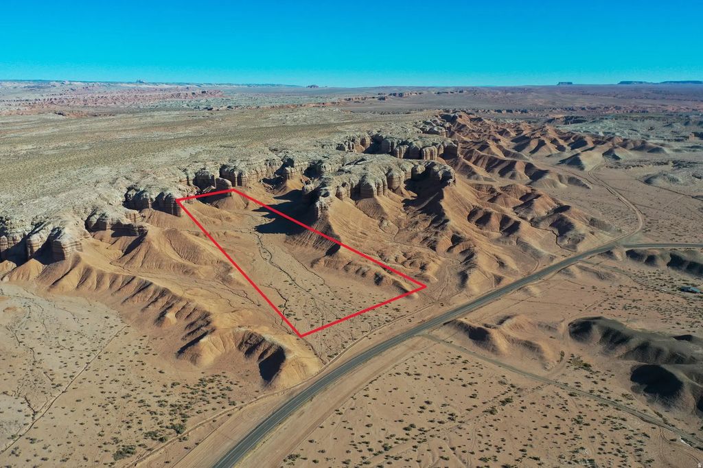 N/A, Hanksville
