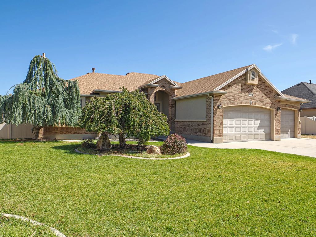 9079 S Wisteria Way W, West Jordan