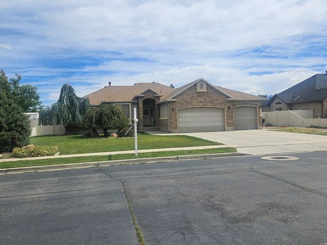 9079 S Wisteria Way W, West Jordan