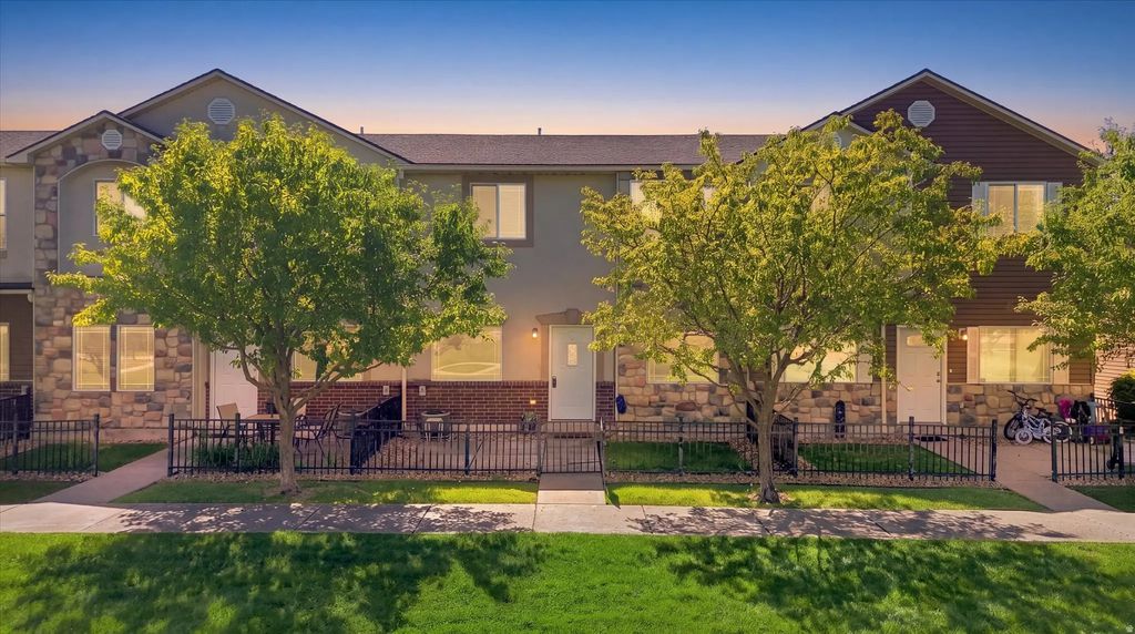 471 W 1490 N 104, Logan