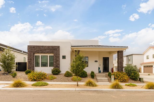 5806 S Garnet Dr, St. George