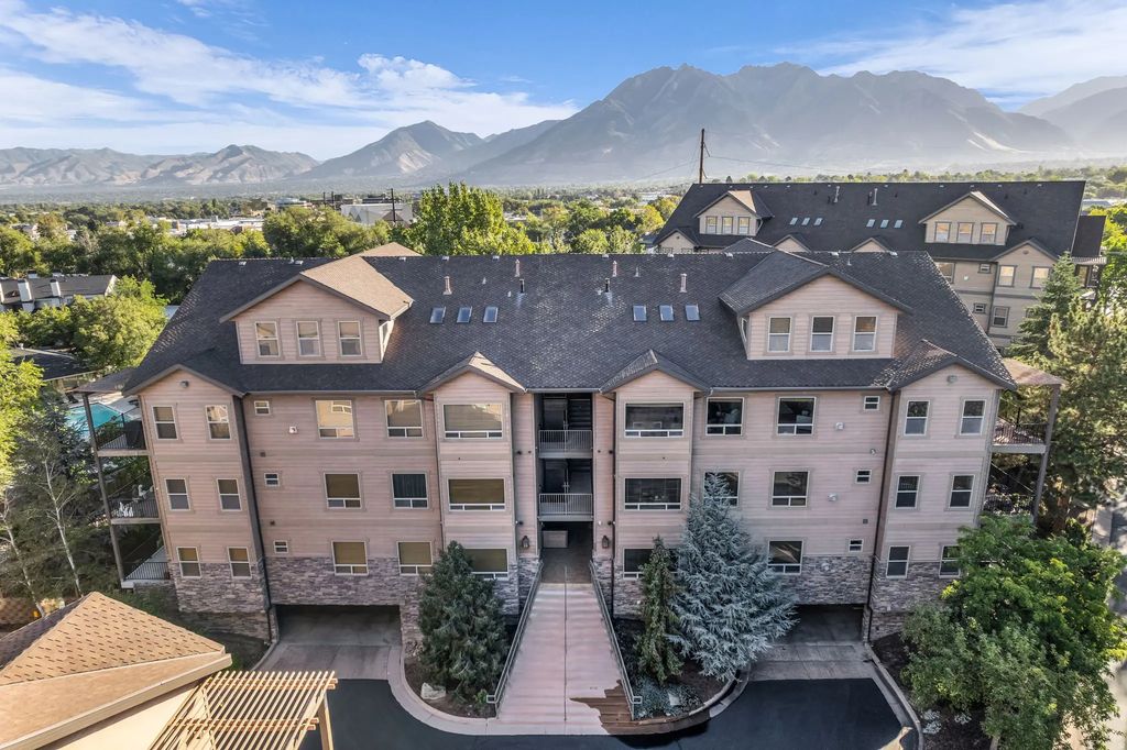 973 E Taliesen Cv S 303, Midvale