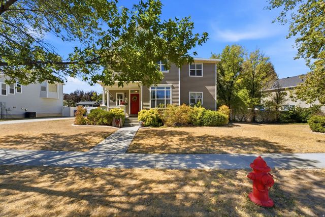 1565 N Candellaria Dr, Tooele