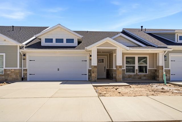 2563 S 2430 W 513, Syracuse