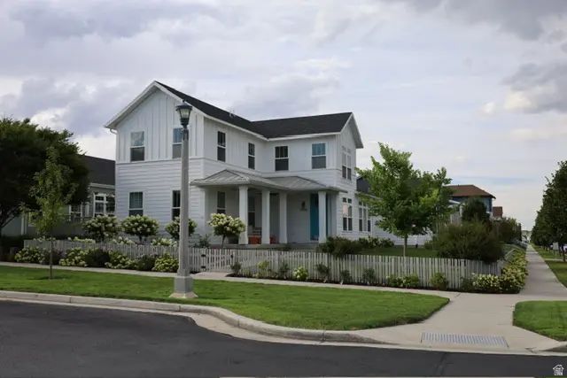 4898 W Crosswater Rd S, South Jordan