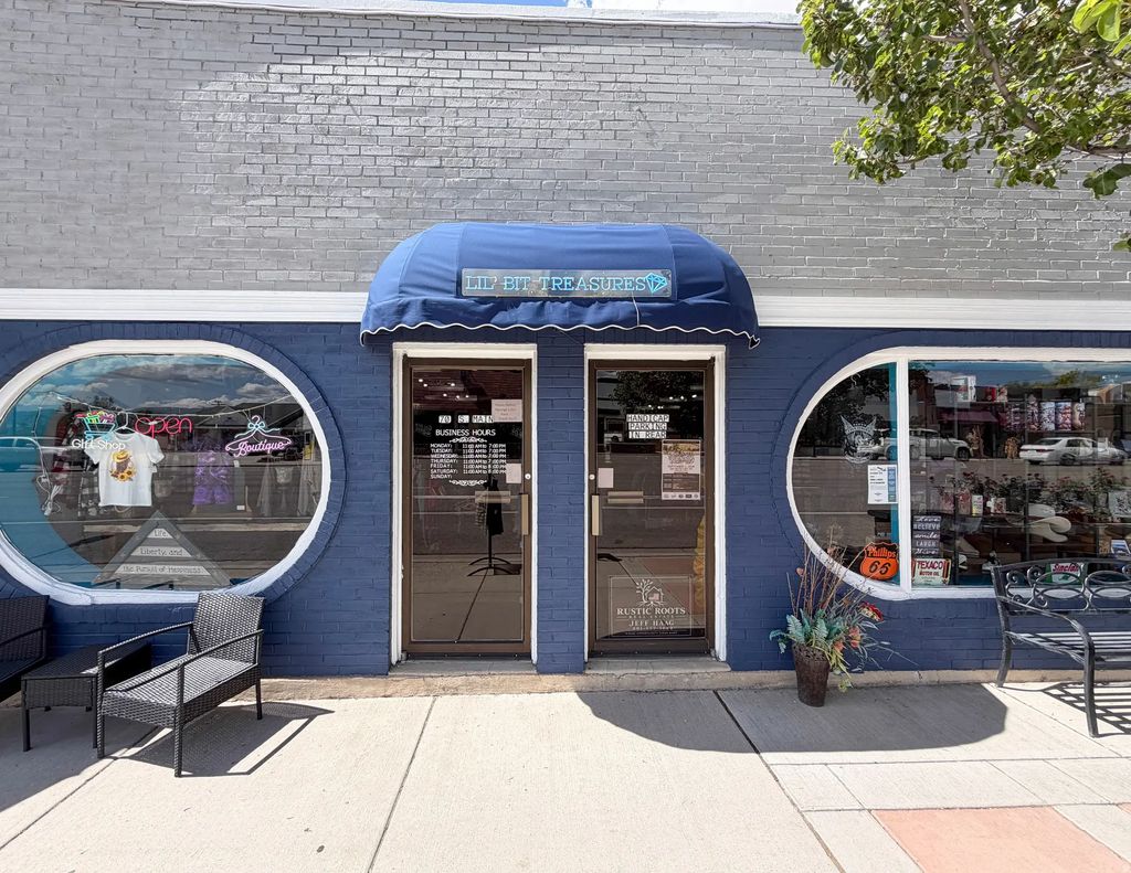 70 S Main St, Gunnison
