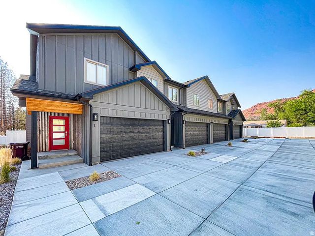241 E 100 N 4, Moab