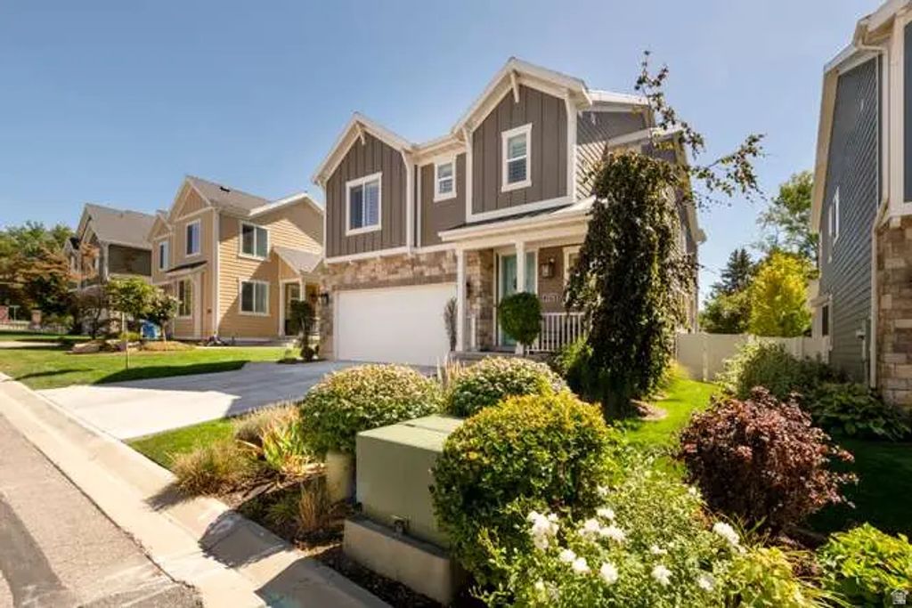2274 E 4160 S, Holladay