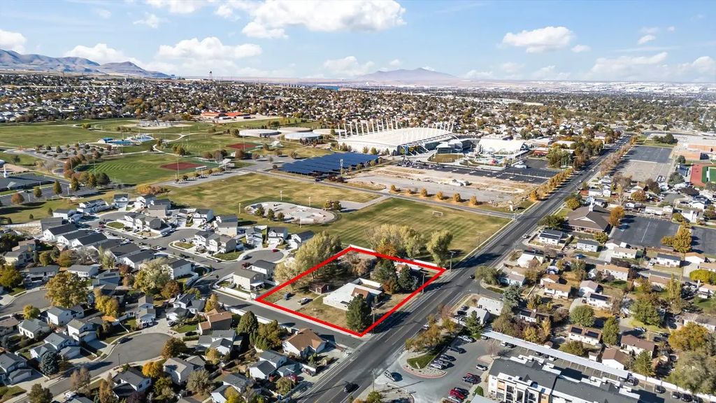 5934 S Cougar Ln W, Kearns
