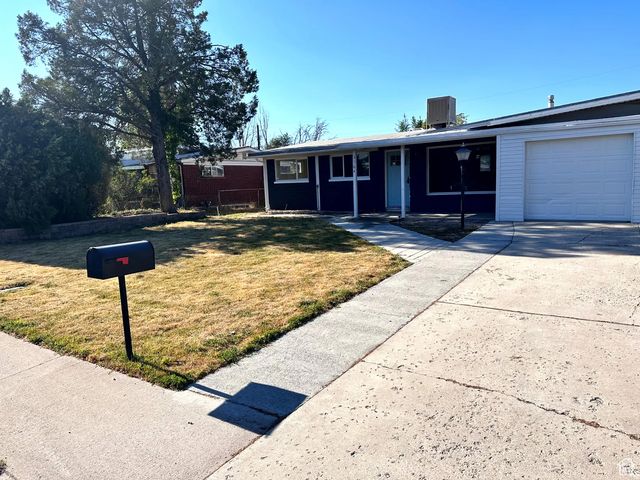 3164 W Mark Ave S, West Valley City
