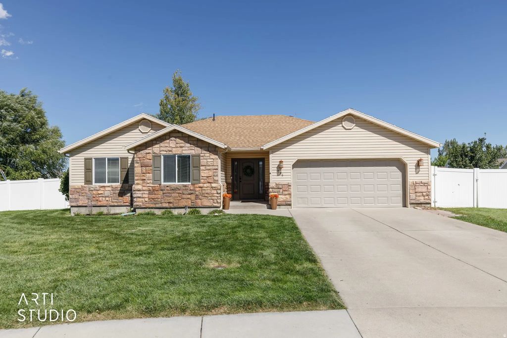 988 W 2675 S, Nibley