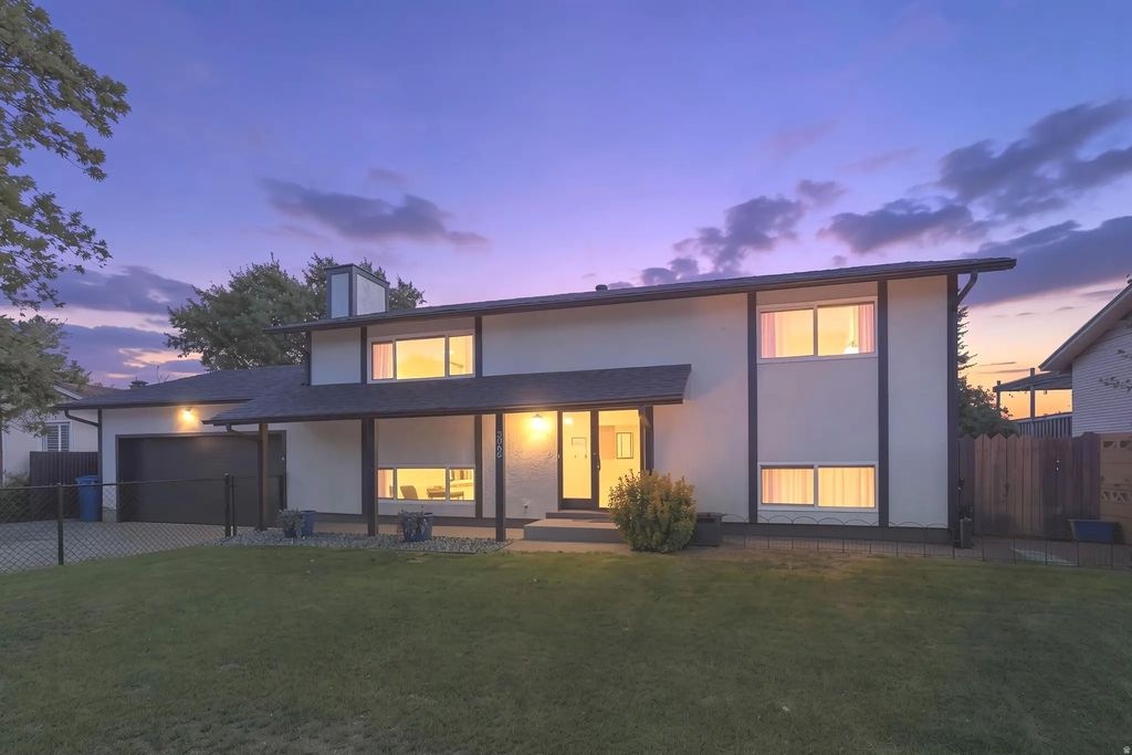 3068 W Don Francisco Dr, Taylorsville