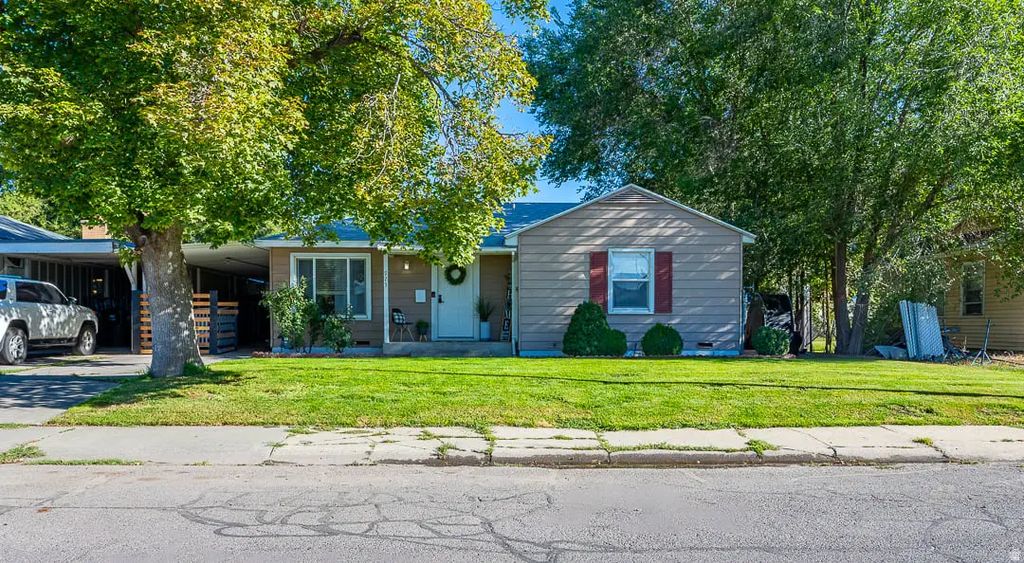 975 E 560 N, Provo