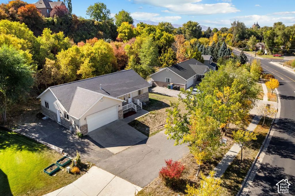 838 E Mountain Rd, Logan