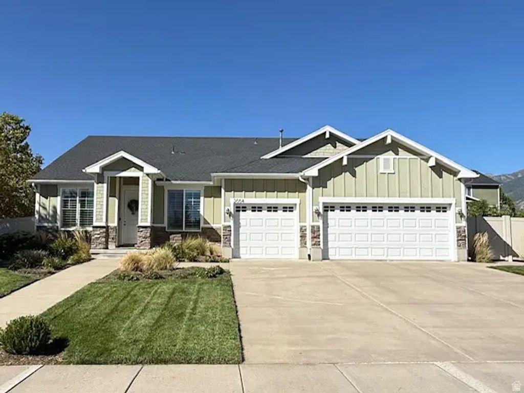 2054 W Loveland Ct S, Farmington