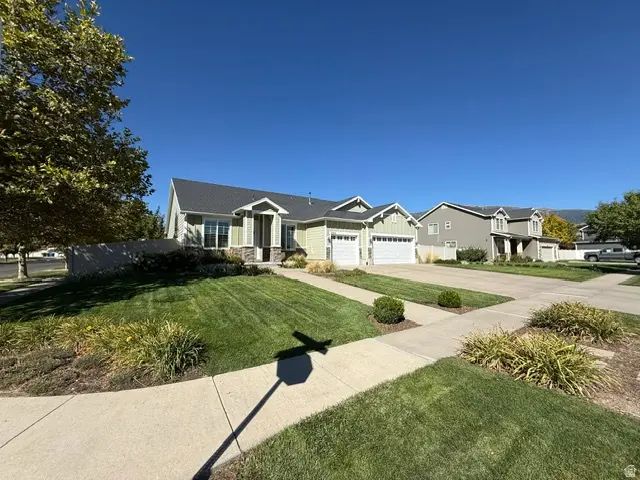 2054 W Loveland Ct S, Farmington