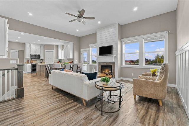 45 N Village Park Dr E, Layton