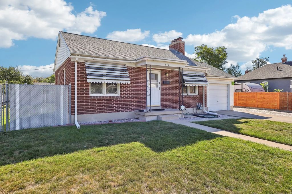 662 N Grenoble St, Salt Lake City
