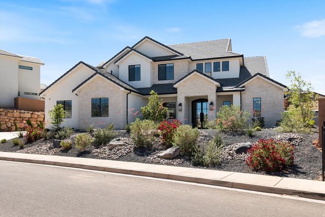 1192 E Corral Way, Washington
