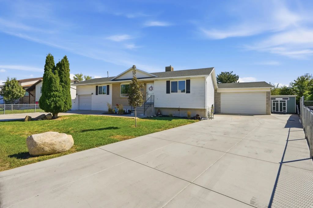 7587 S Marylebone Rd W, West Jordan