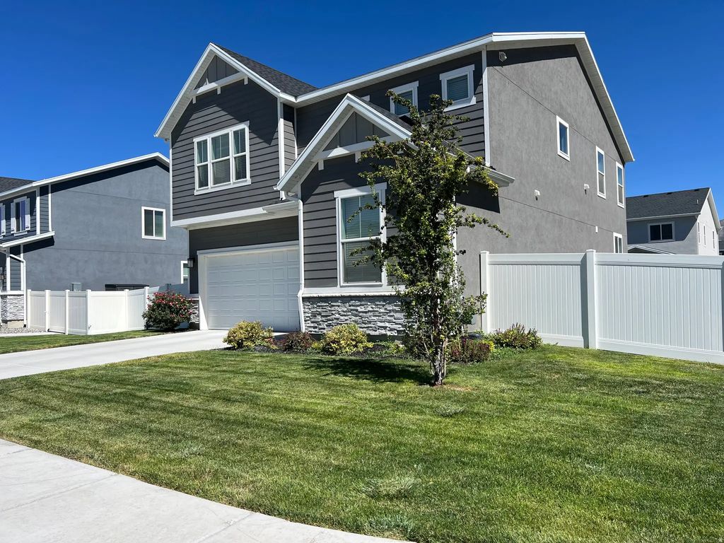 6324 N Red Colt Ln, Stansbury Park