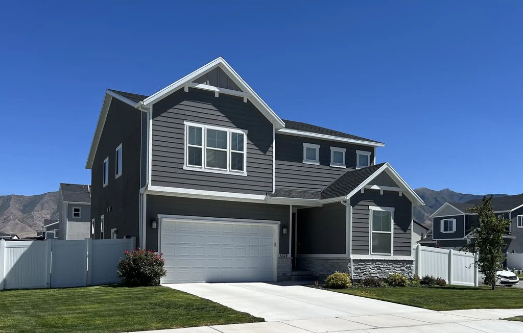 6324 N Red Colt Ln, Stansbury Park