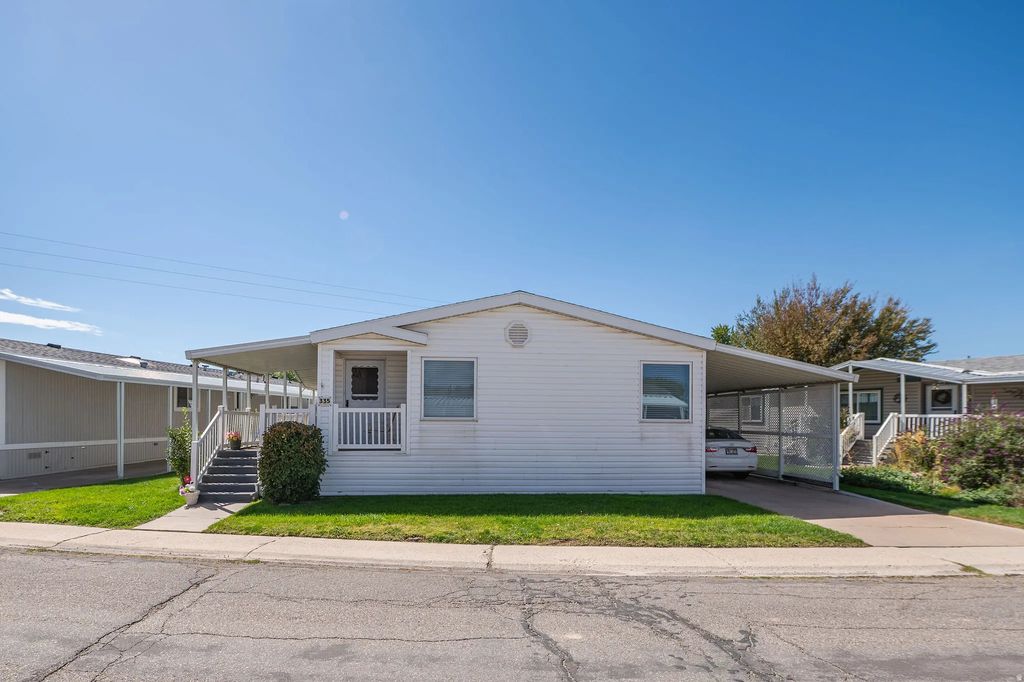 1111 N 2000 W 335, Farr West