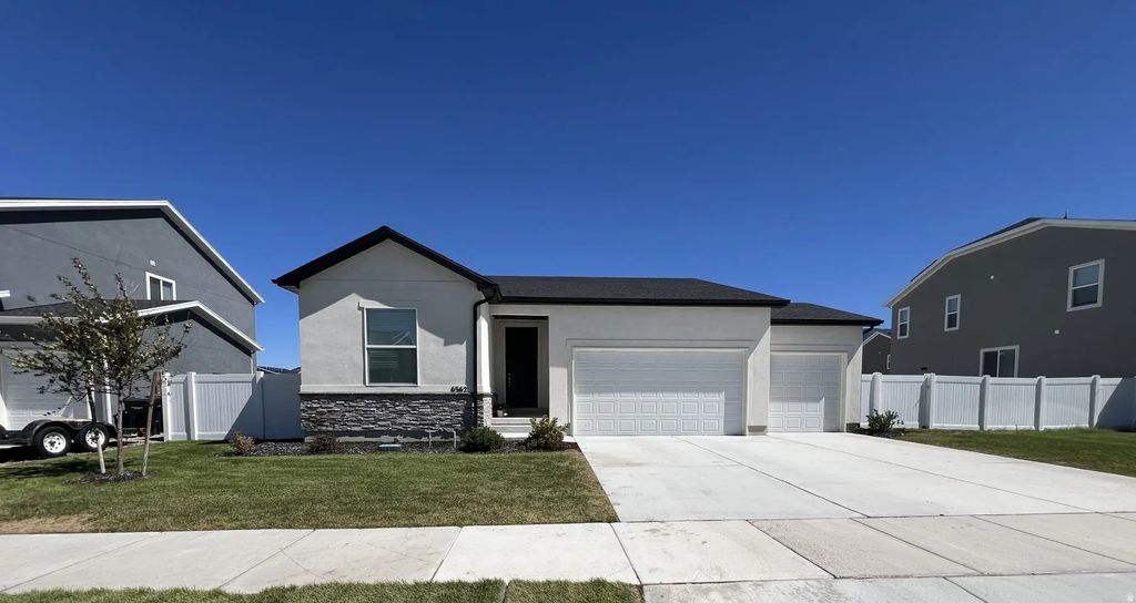 6362 N Red Colt Ln, Stansbury Park