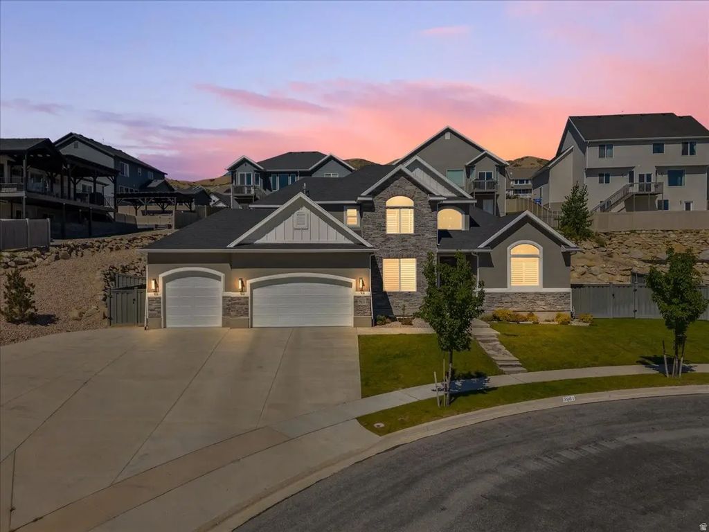 3961 N Morning Burst Ln, Lehi