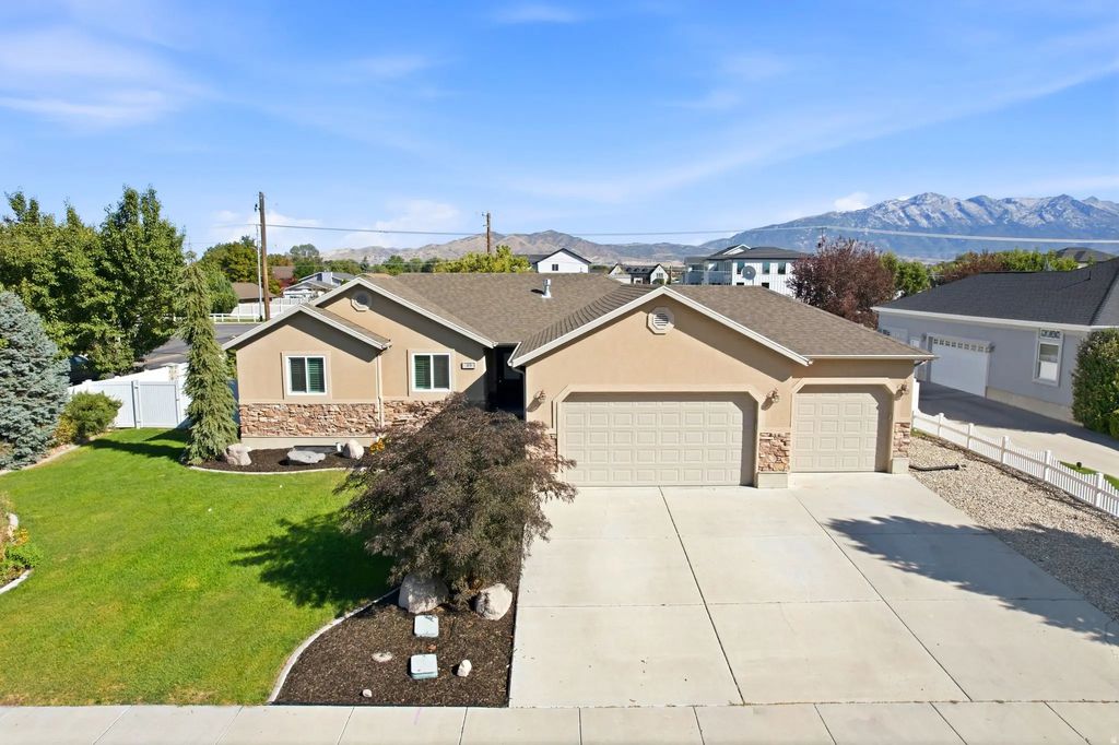 15 E 750 S, Lehi