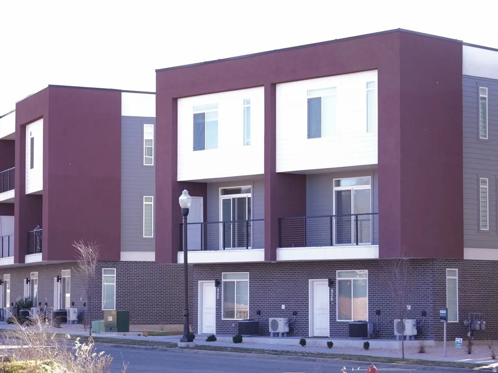 462 E 625 S, Clearfield