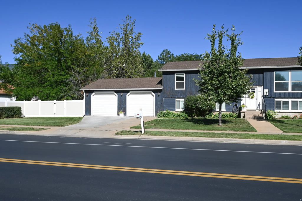 2150 W 600 N, West Bountiful