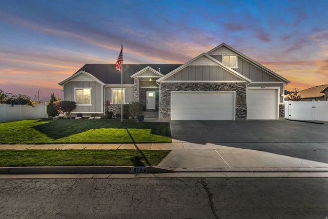 674 S 3300 W, Syracuse