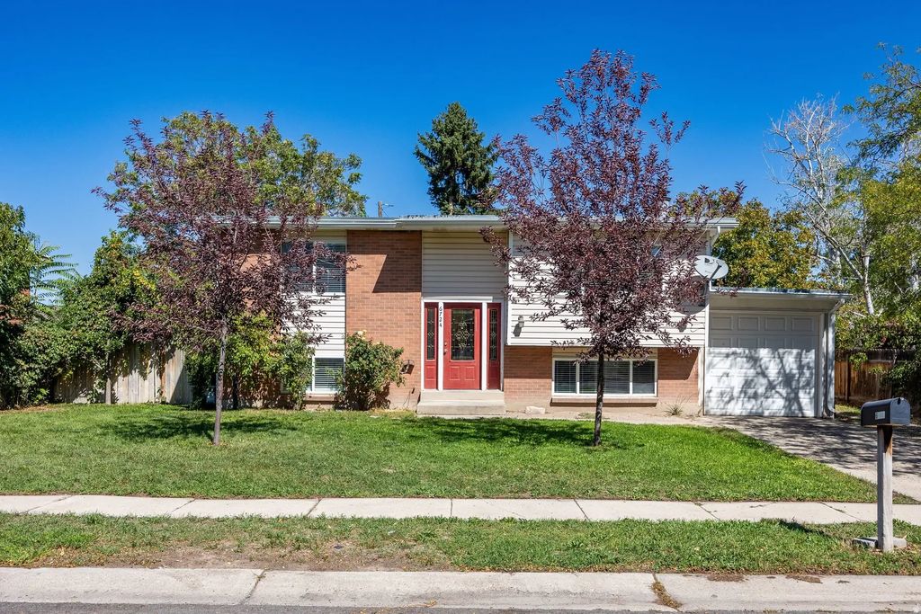 6724 W 3860 S, West Valley City