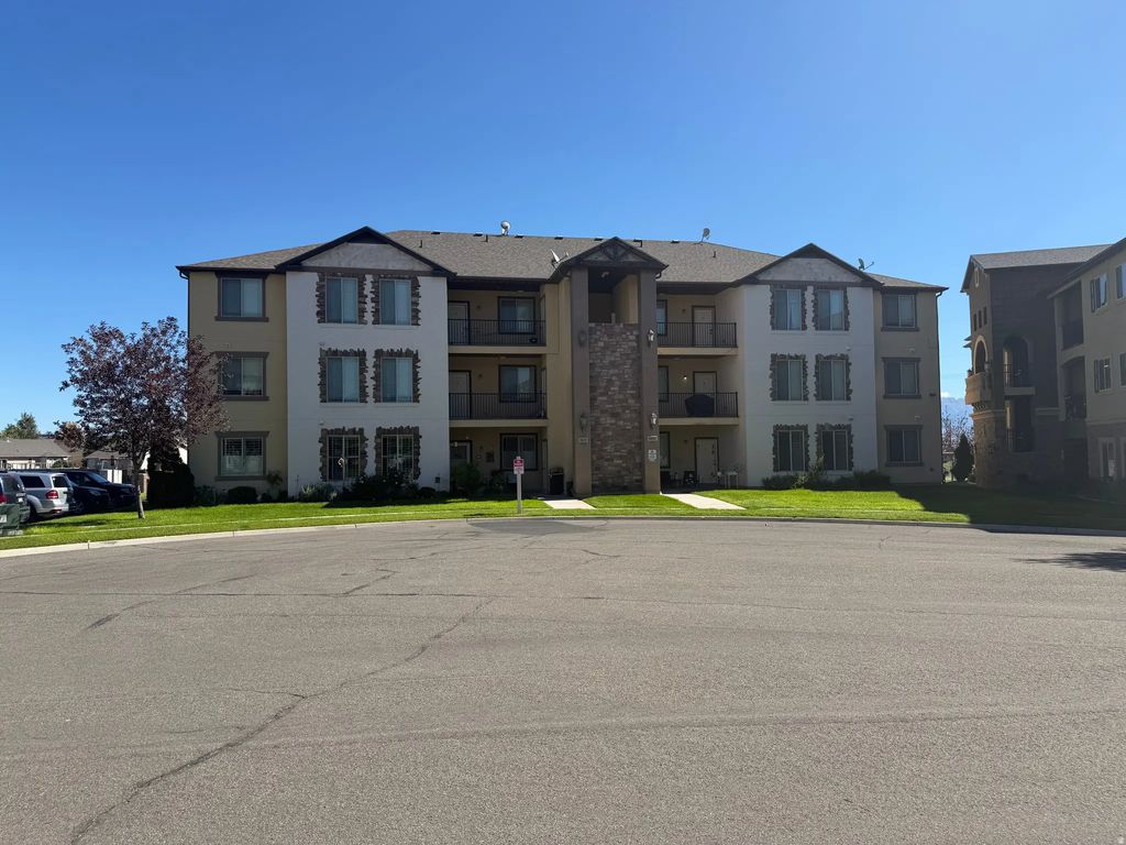 3618 E Clear Rock Rd #2, Eagle Mountain