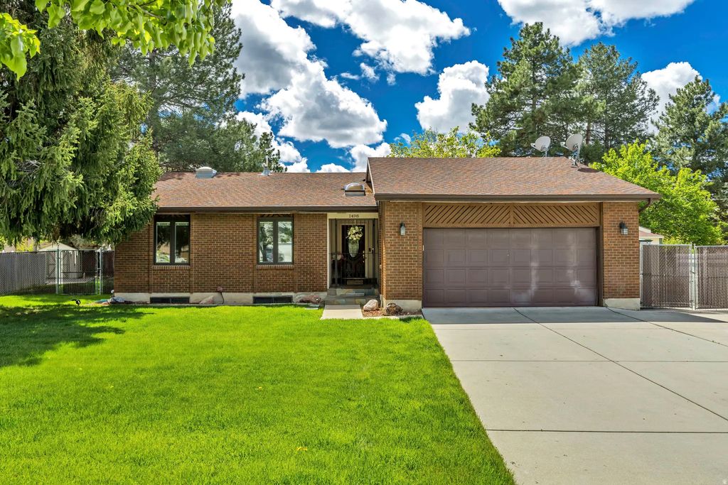 1498 E Mount Manor Cir, Cottonwood Heights