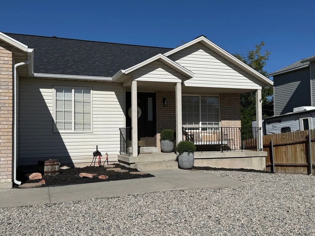 6437 S High Bluff Dr W, Salt Lake City