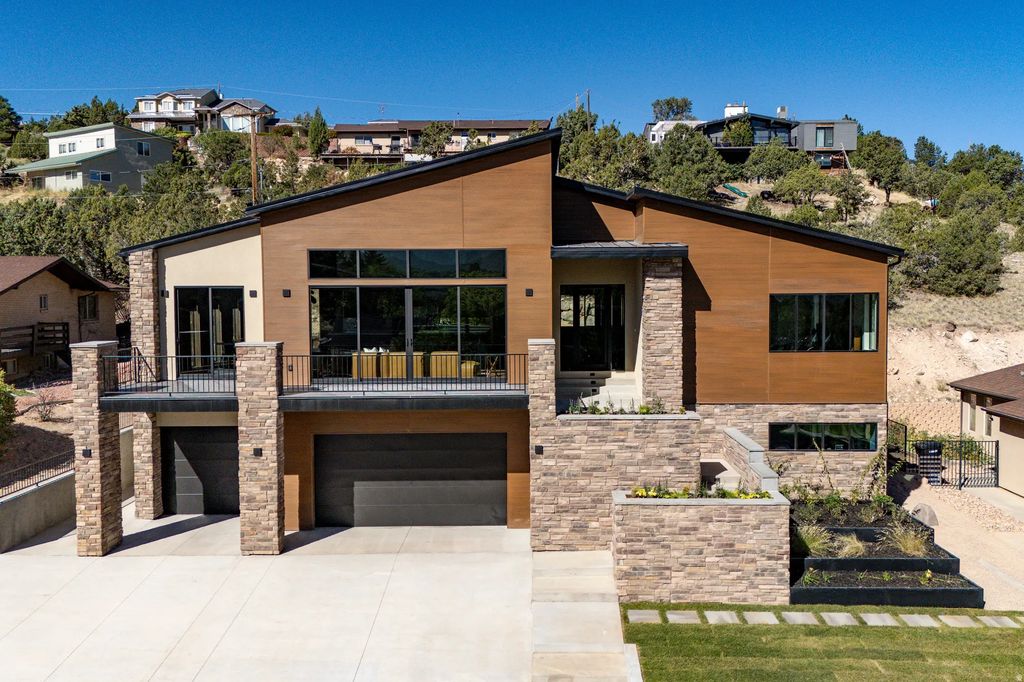 106 S 1650 W, Cedar City