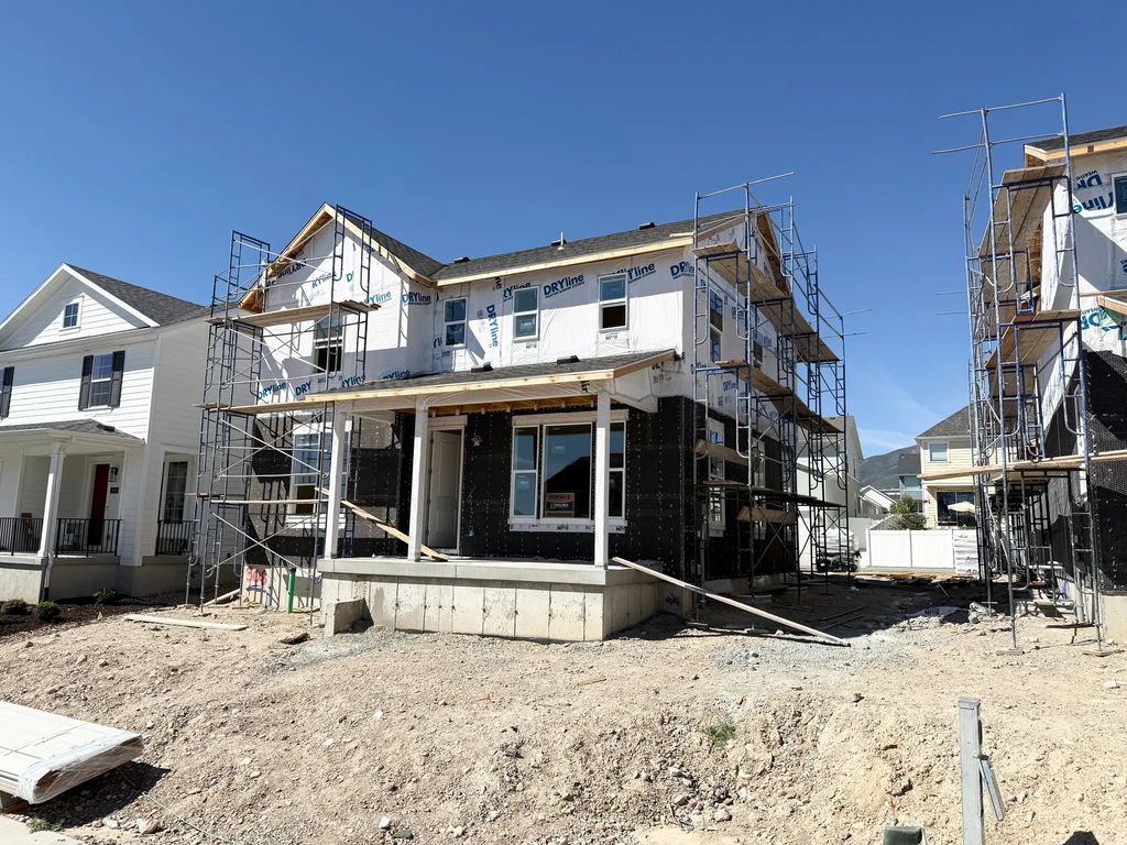 7654 S Clipper Hill Rd W 306, West Jordan