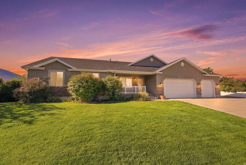 733 Arrow St, Tooele