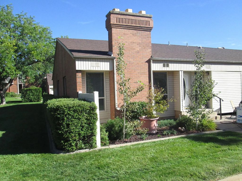 4539 S 1800 W 120, Roy