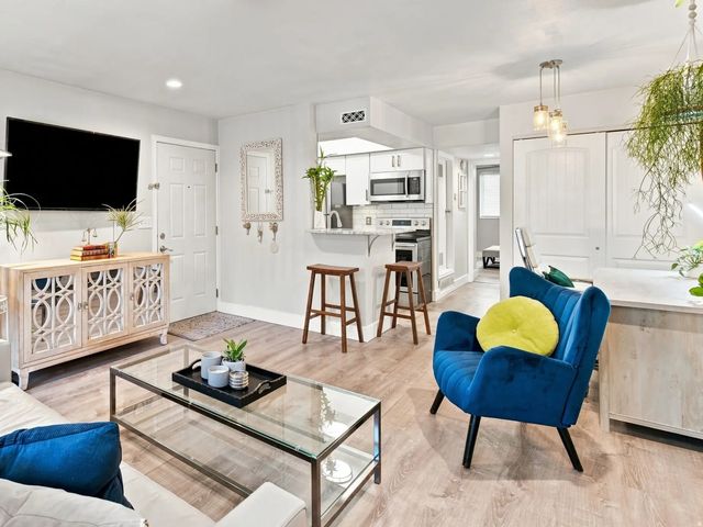 985 E Spring Crest Ct S 11, Midvale