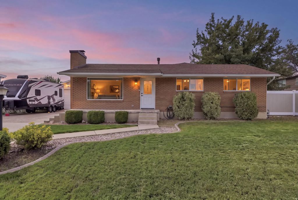 4957 W Lariat Dr S, West Valley City