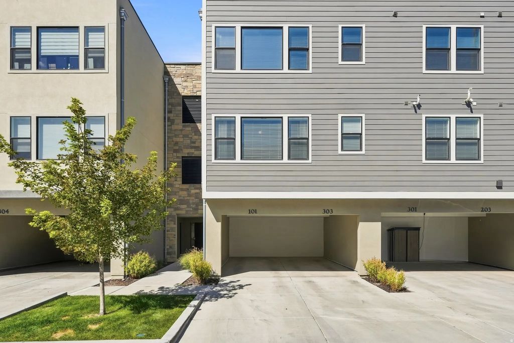 8373 S Iris Lumi Ln, Midvale