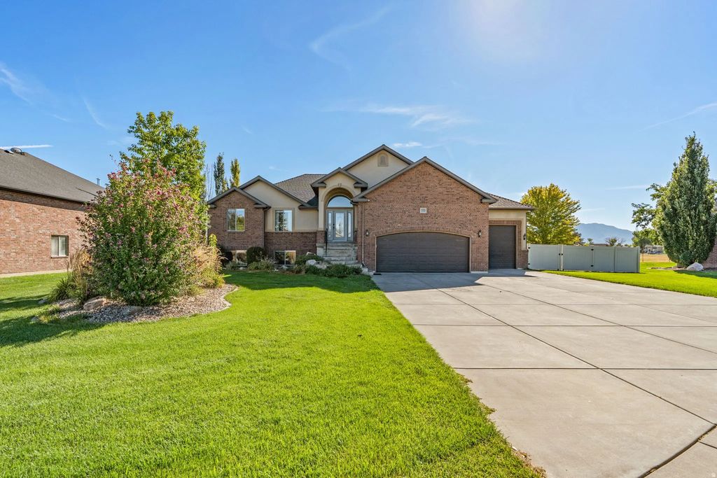 1555 N 4325 W, Plain City