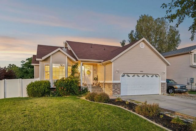 6661 S August Ln W, West Jordan